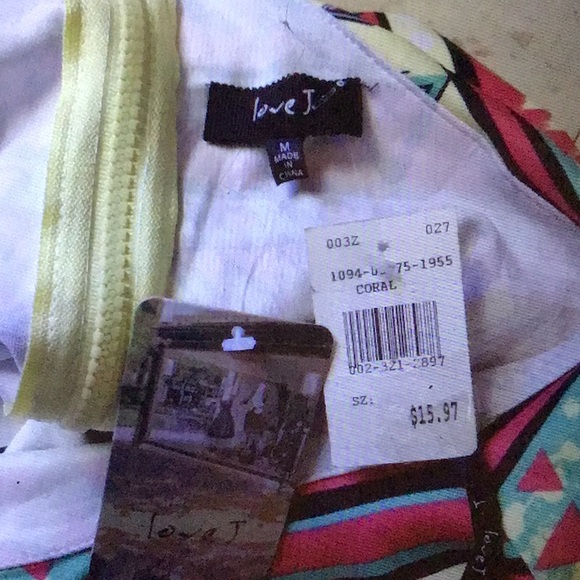 NWT…. Ladies dress - Picture 4 of 4